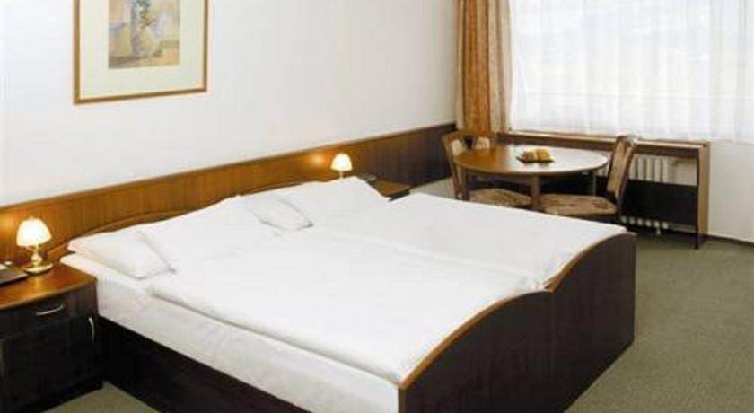 Ensana Splendid Hotel Piest'any Luaran gambar